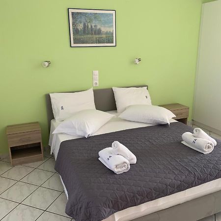 Eleftheria Studios And Apartments Acharavi  Ngoại thất bức ảnh