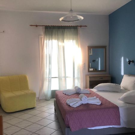 Eleftheria Studios And Apartments Acharavi  Ngoại thất bức ảnh