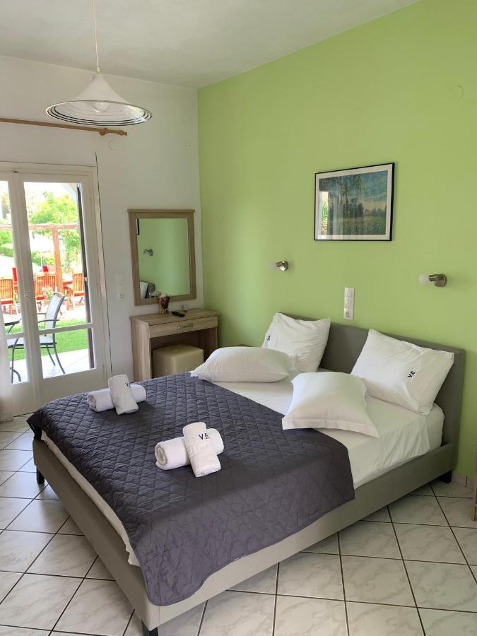 Eleftheria Studios And Apartments Acharavi  Ngoại thất bức ảnh