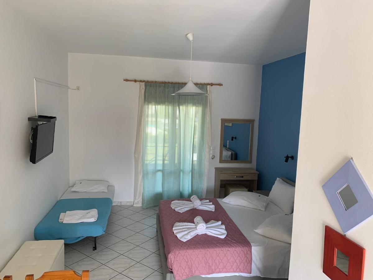 Eleftheria Studios And Apartments Acharavi  Ngoại thất bức ảnh