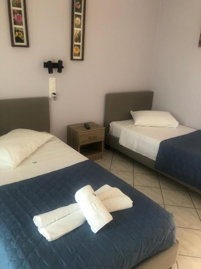 Eleftheria Studios And Apartments Acharavi  Ngoại thất bức ảnh