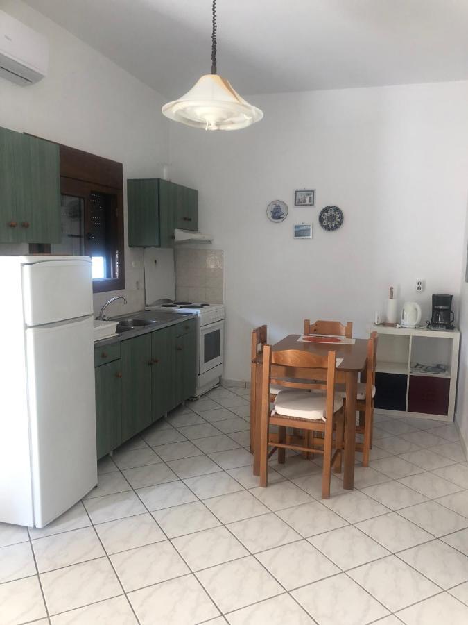 Eleftheria Studios And Apartments Acharavi  Ngoại thất bức ảnh