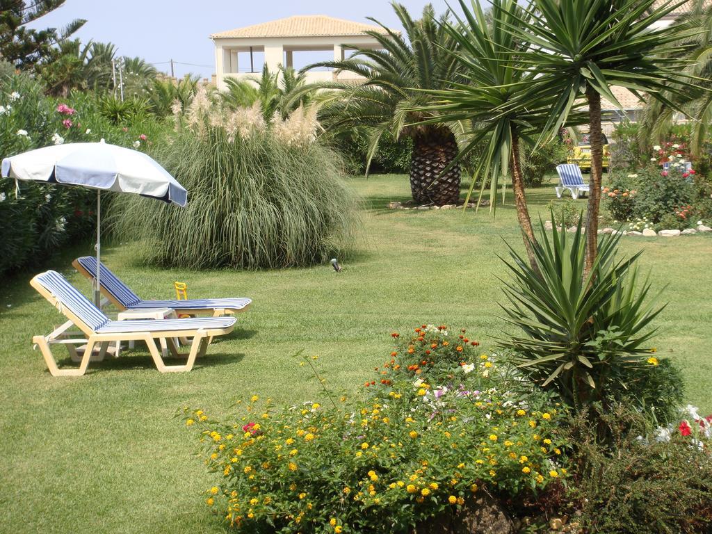 Eleftheria Studios And Apartments Acharavi  Ngoại thất bức ảnh